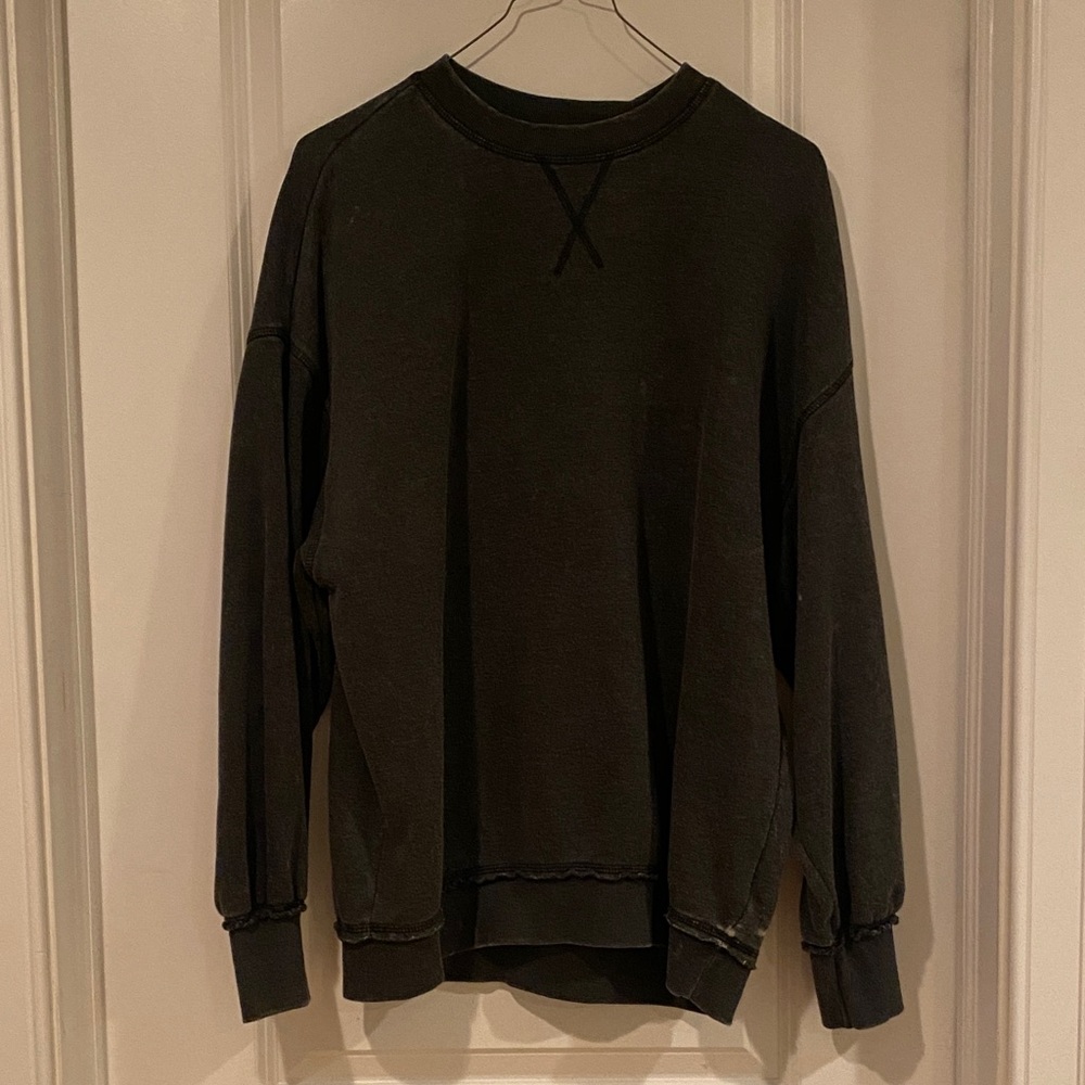 H&M Men's Dark Gray Crewneck Sweater